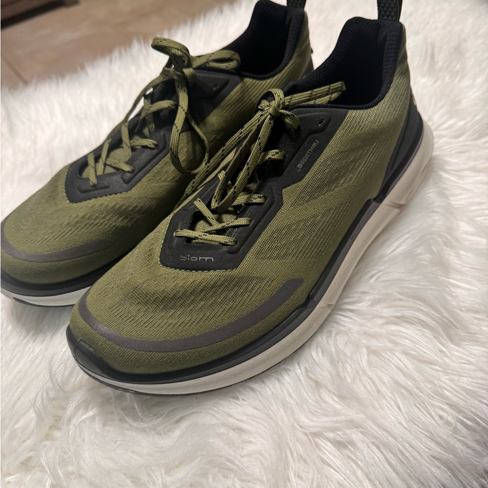Ecco Men's Olive Green Sneakers - Picture 4 of 12
